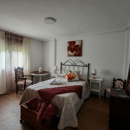 Hotel El Coterin Apartamentos Y Habitaciones Arenas De Cabrales Exteriör bild